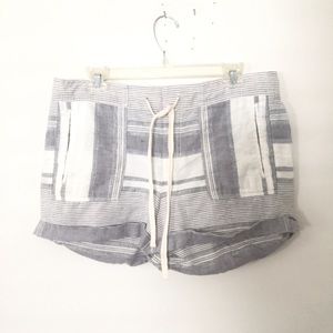 LOU & GREY Linen Blend Gray Ivory Shorts Medium